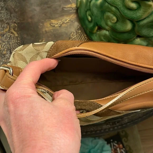 !!EUC!! Rare Y2K Coach Wave Brown and Tan Demi Mini with Monogram Design!! - Picture 4 of 7